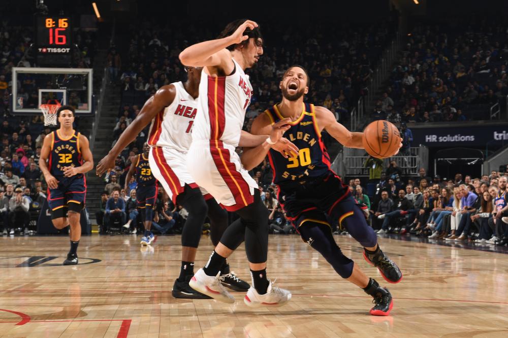 强硬防守 强硬防守